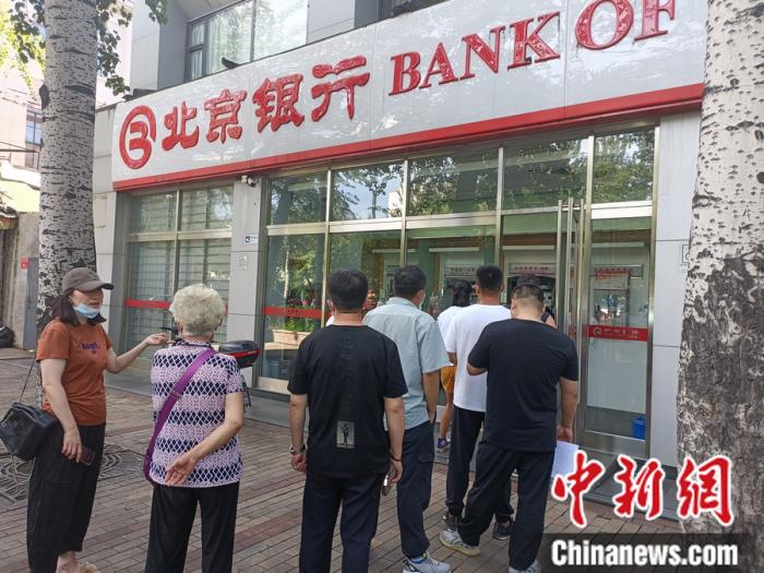 吐鲁番最新上海24小时套医保卡的银行方法分析(最方便真实的吐鲁番上海套医保卡一般几个点方法)