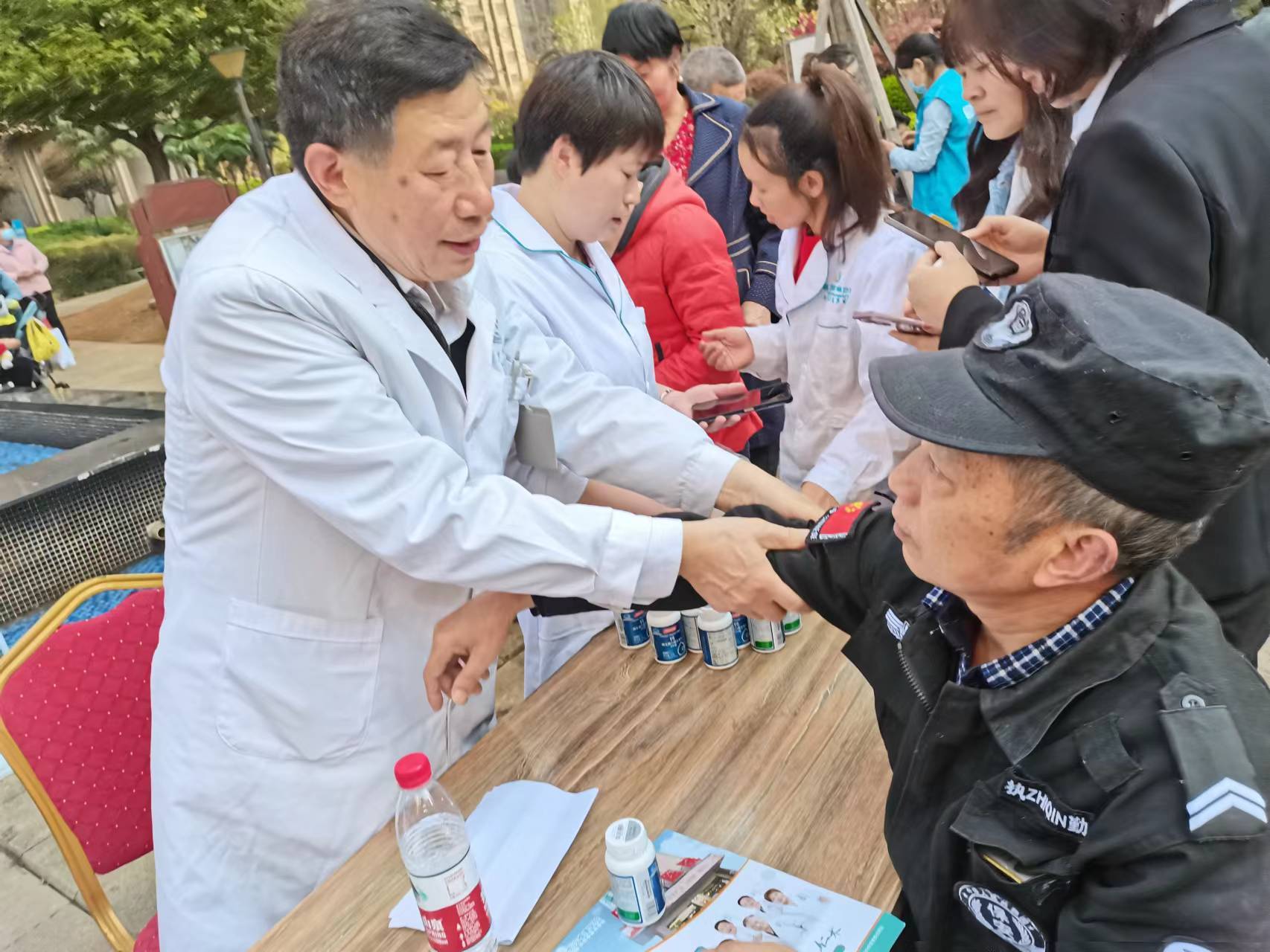 吐鲁番最新24小时高价回收医保长沙方法分析(最方便真实的吐鲁番长沙医废处理方法)